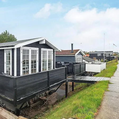 Two-bedroom In 12 Otterup