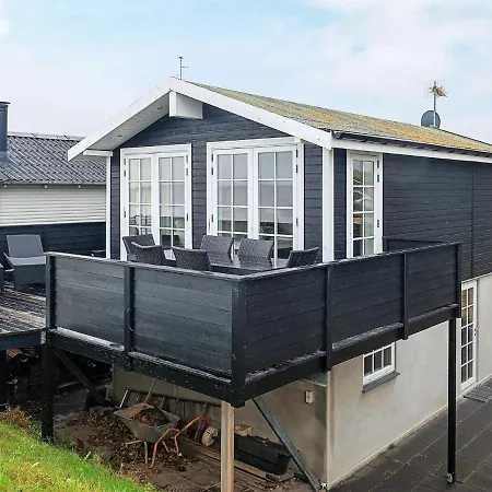 Two-bedroom In 12 *