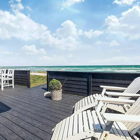 Beachfront Beauty In Hasmark - By Traum Otterup