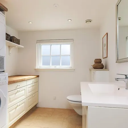 別荘 Beachfront Beauty In Hasmark - By Traum