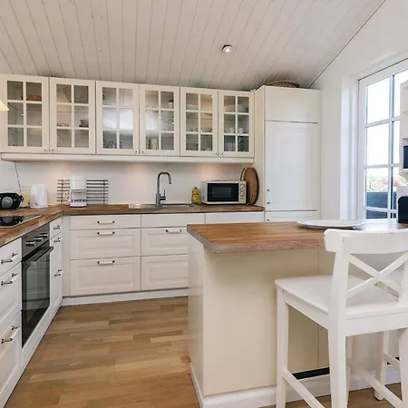 Two-bedroom In 12